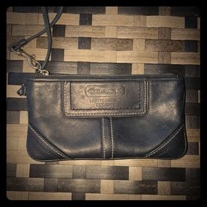 COACH Black All Leather wallet /wristlet🎁💝
